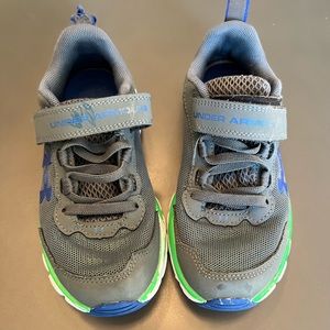 Boys Under Armour gym shoes
